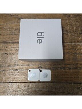 Tile Mate Bluetooth Tracker Phone Wallet Anything Finder (2-Pack) - Brand New